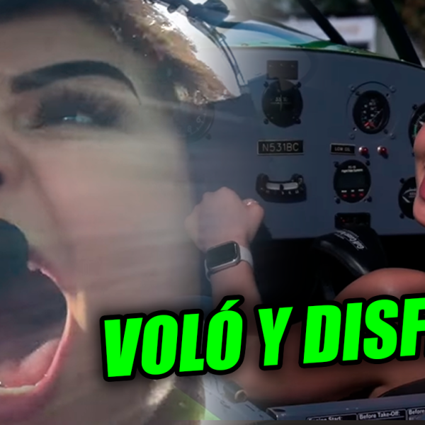 La hermosa Adriana Hasbún se montó a una avioneta y promocionó el Ilopango…