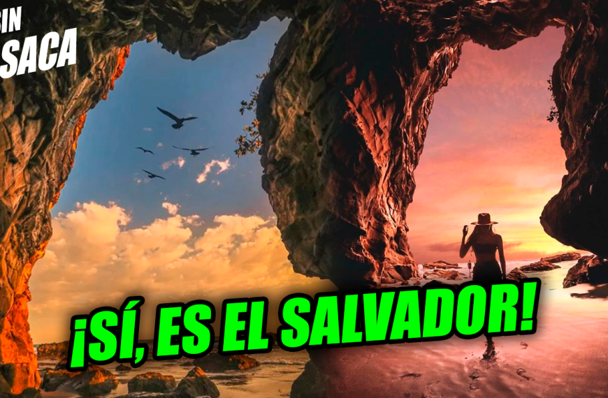 ¿Sabías que en la playa El Zonte existe la Cueva del Amor?