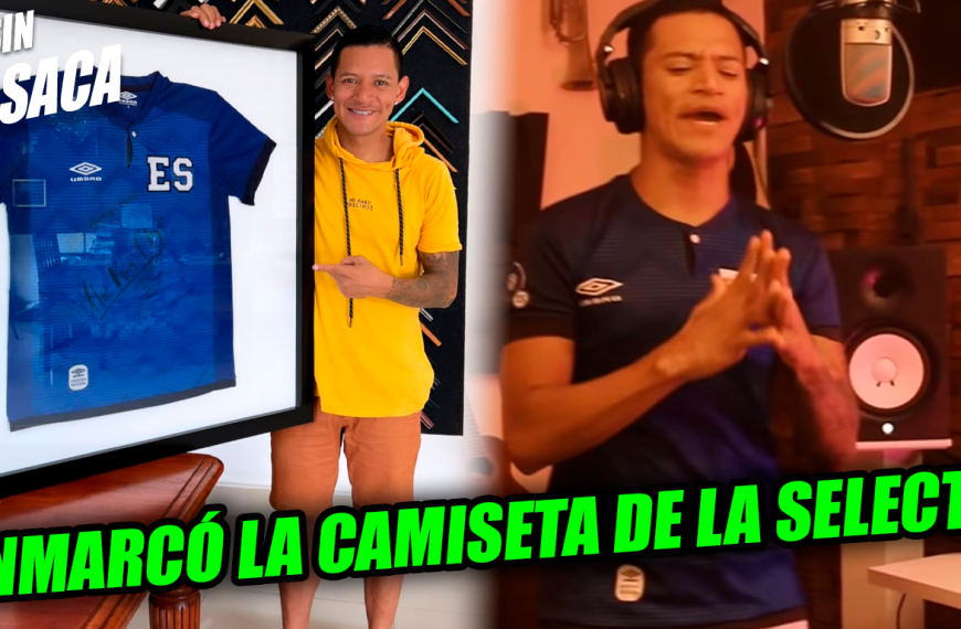 The King Flyp mandó a enmarcar la camiseta con la que grabó el video de «Mi Tierra»,…